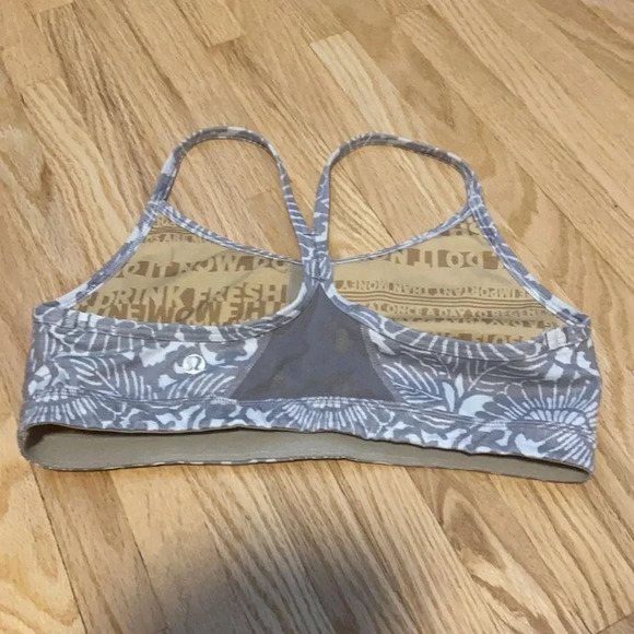 Lululemon Flow Y Bra IV in Beachy  Floral White Fossil - Picture 11 of 12
